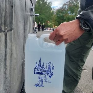 Plastic Jerrycan 5 liter Lourdeswater