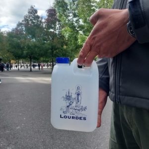 Plastic Jerrycan 1 liter Lourdeswater